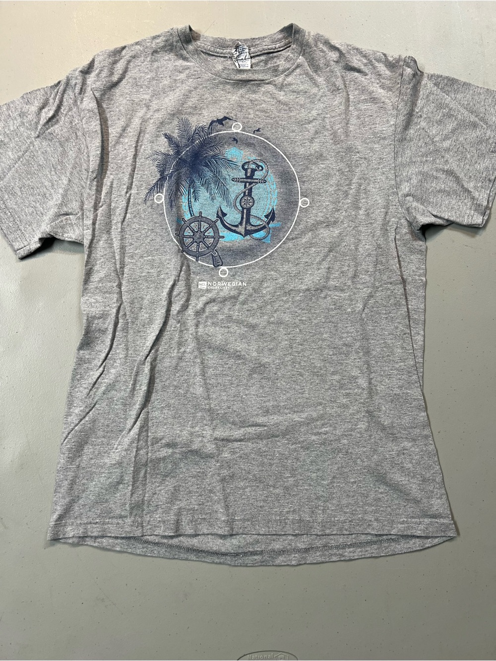 Norwegian Cruise Line Anchor Wheel Graphic T-Shirt Gray Adult Large